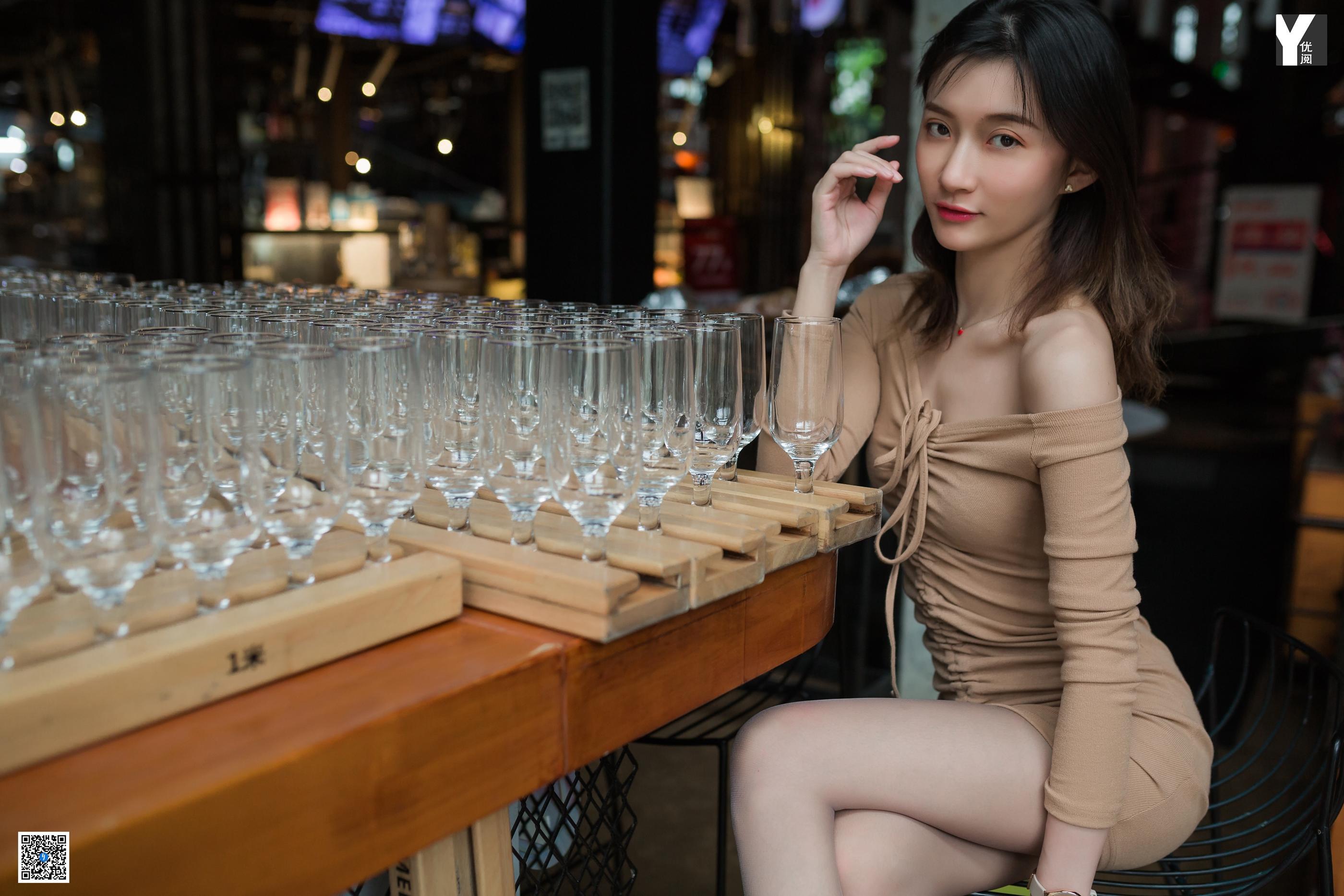 Model: Qiu Qiu, Professional Sexy Contestant